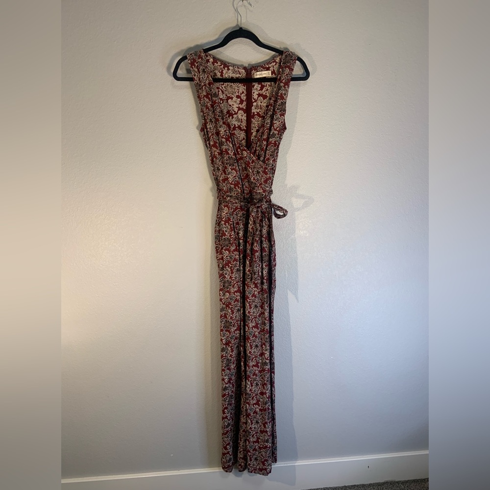 ABERCROMBIE & FITCH Bohemian Burgundy Sleeveless Jumpsuit with Waist Tie/ Belt ✨